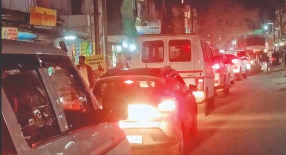 मुजफ्फरपुर में महाजाम: 14 किमी लंबा जाम, एंबुलेंस और बाराती घंटों फंसे