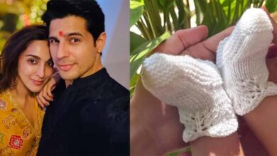 कियारा-सिद्धार्थ ने दिखाई बेटी की पहली झलक, फैन्स के बीच खुशी की लहर कियारा-सिद्धार्थ ने दिखाई बेटी की पहली झलक, फैन्स के बीच खुशी की लहर