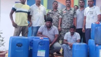 छत्तीसगढ़ में अवैध ताड़ी कारोबार का पर्दाफाश: 520 लीटर ताड़ी जब्त, तेलंगाना के पिता-पुत्र गिरफ्तार