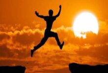 मुश्किल समय में अपनाएँ ये आदतें, निराशा और असफलता से दूर रहें