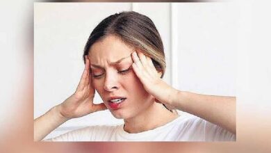 सिरदर्द को हल्के में न लें, इन गंभीर बीमारियों का हो सकता है संकेत सिरदर्द को हल्के में न लें, इन गंभीर बीमारियों का हो सकता है संकेत