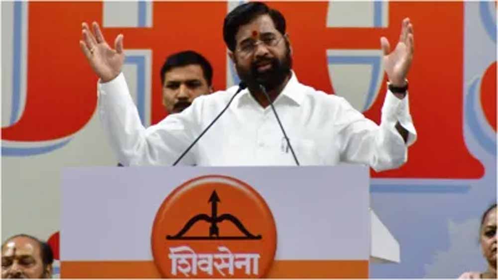 पा को बड़ा झटका: शिंदे की मौजूदगी में कई पूर्व पार्षद शिवसेना में शामिल पा को बड़ा झटका: शिंदे की मौजूदगी में कई पूर्व पार्षद शिवसेना में शामिल