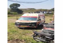 एंबुलेंस का दुरुपयोग: मरीज की जगह शराब की तस्करी, 52 पेटियाँ जब्त