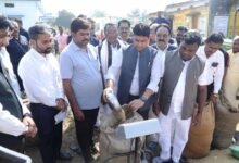 राजस्व मंत्री टंकराम वर्मा ने कांकेर जिला के मालगांव खरीदी केन्द्र में पूजा अर्चना कर धान खरीदी का किया शुभारंभ