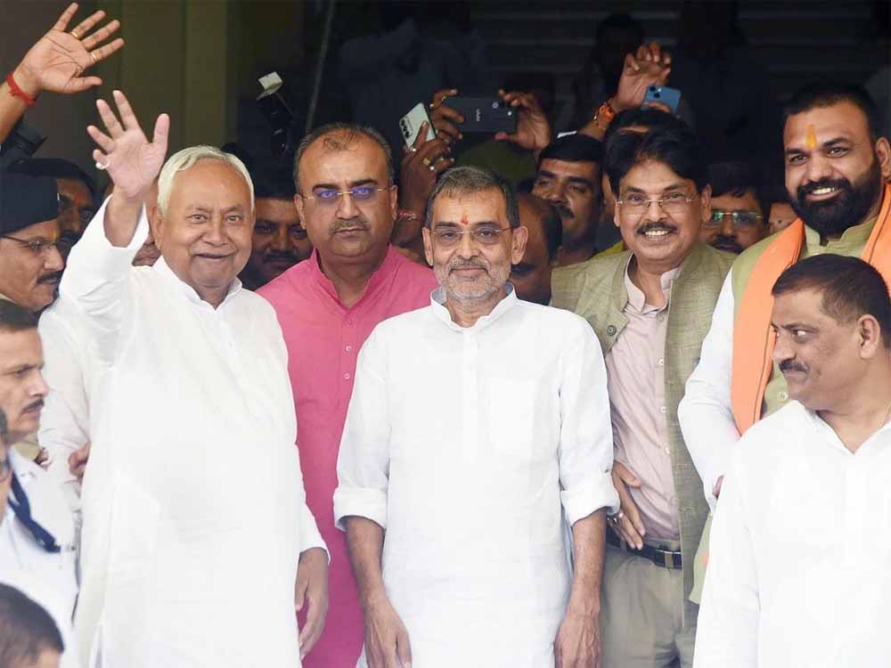 मुलाकात के बाद उपेंद्र कुशवाहा बोले: नीतीश कुमार CM थे, हैं और रहेंगे मुलाकात के बाद उपेंद्र कुशवाहा बोले: नीतीश कुमार CM थे, हैं और रहेंगे