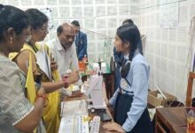 पीएम श्री स्कूल की छात्रा ने बनाया एआई रोबोट — अब गणित, अंग्रेजी और हर विषय के सवालों के देगा जवाब