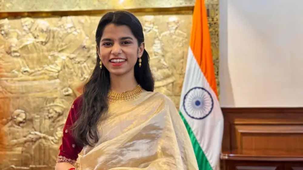 क्या मैथिली ठाकुर बनेंगी बिहार की नई मंत्री? युवा व महिला नेतृत्व पर BJP का फोकस