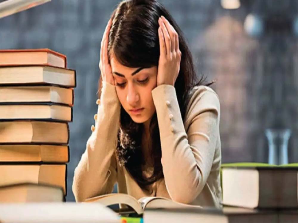 इन पांच साइंटिफिक तरीकों से बढ़ाएं पढ़ाई में अपना फोकस, कभी नहीं भूलेंगे फैक्ट इन पांच साइंटिफिक तरीकों से बढ़ाएं पढ़ाई में अपना फोकस, कभी नहीं भूलेंगे फैक्ट