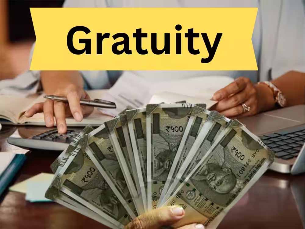 अब सिर्फ 1 साल की नौकरी पर भी ग्रेच्युटी! जानें नया नियम और पूरा कैलकुलेशन तरीका अब सिर्फ 1 साल की नौकरी पर भी ग्रेच्युटी! जानें नया नियम और पूरा कैलकुलेशन तरीका