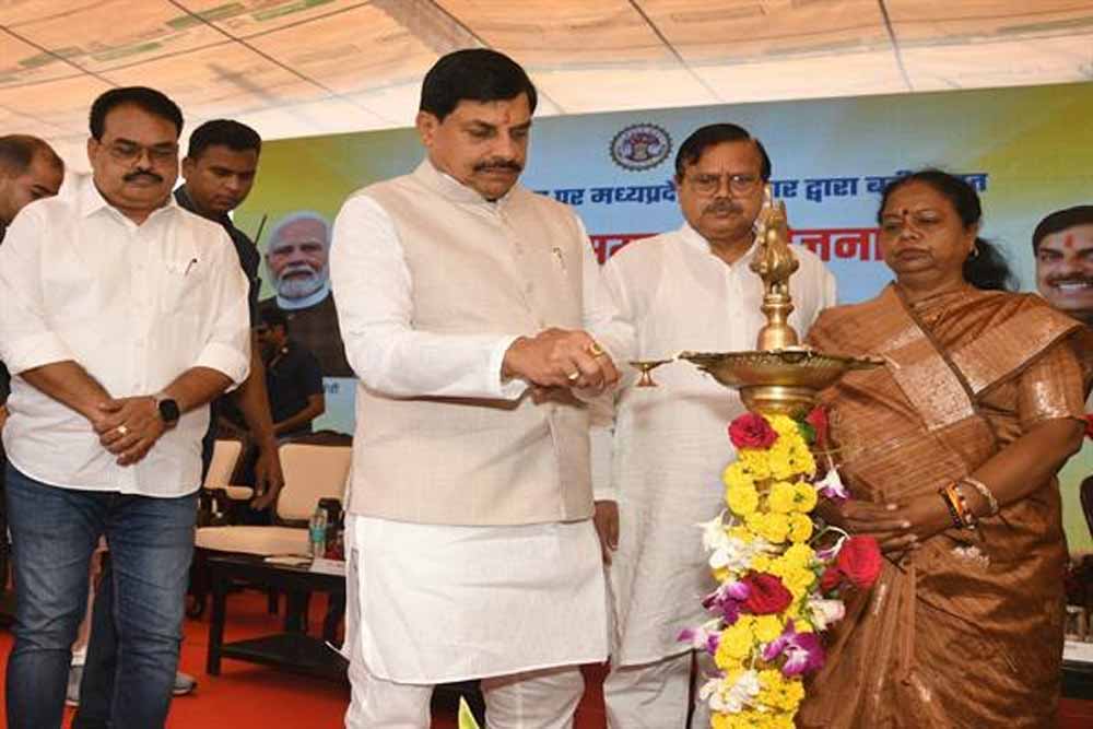 राज्य सरकार का ध्येय “सबके के लिए रोशनी-सबके लिए प्रगति” : मुख्यमंत्री डॉ. यादव राज्य सरकार का ध्येय “सबके के लिए रोशनी-सबके लिए प्रगति” : मुख्यमंत्री डॉ. यादव