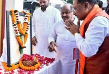 छत्तीसगढ़ महतारी के आशीर्वाद से प्रदेश के विकास का अमिट संकल्प, मुख्यमंत्री ने छत्तीसगढ़ महतारी की प्रतिमा पर माल्यार्पण कर उन्हें किया नमन 