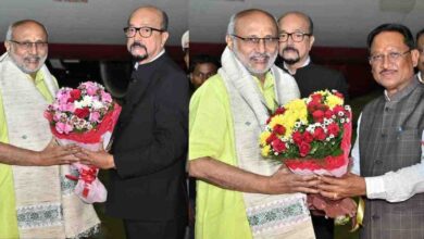 उपराष्ट्रपति सी. पी. राधाकृष्णन का राज्यपाल रमेन डेका और मुख्यमंत्री विष्णुदेव साय ने स्वामी विवेकानंद विमानतल पर किया आत्मीय स्वागत उपराष्ट्रपति सी. पी. राधाकृष्णन का राज्यपाल रमेन डेका और मुख्यमंत्री विष्णुदेव साय ने स्वामी विवेकानंद विमानतल पर किया आत्मीय स्वागत