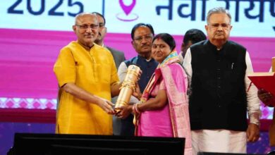 उप राष्ट्रपति सीपी राधाकृष्णन ने छत्तीसगढ़ के 34 अलंकरण से 37 विभूतियों एवं 4 संस्थाओं को किया सम्मानित