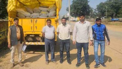 अनुचित लाभ के लिए अवैध रूप से भंडारित 75 बोरी धान जब्त अनुचित लाभ के लिए अवैध रूप से भंडारित 75 बोरी धान जब्त