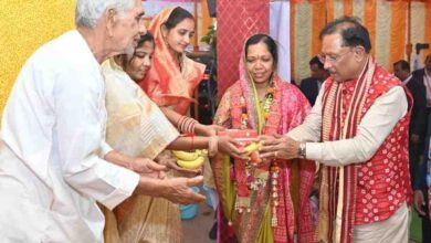 मुख्यमंत्री विष्णुदेव साय बसना सलखण्ड में मां महालक्ष्मी पूजन कार्यक्रम में हुए शामिल