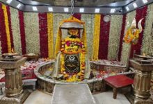 उज्जैन के छात्रों का अनोखा स्टार्टअप: बाबा महाकाल के फूलों से बना रहे इको-फ्रेंडली प्रोडक्ट्स