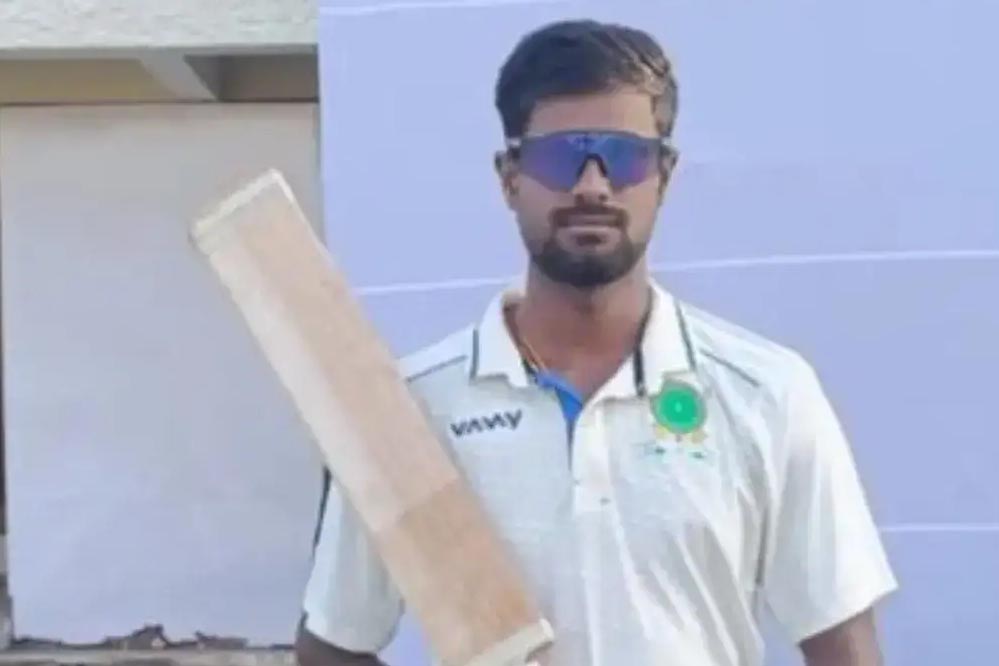 आकाश कुमार चौधरी ने फर्स्ट क्लास क्रिकेट में बनाया रिकॉर्ड, सबसे तेज़ फिफ्टी जड़ी आकाश कुमार चौधरी ने फर्स्ट क्लास क्रिकेट में बनाया रिकॉर्ड, सबसे तेज़ फिफ्टी जड़ी