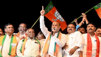 हैदराबाद में हिंदू लड़कियों के साथ कथित अपराध, मंत्री ने AIMIM पर गंभीर आरोप लगाए हैदराबाद में हिंदू लड़कियों के साथ कथित अपराध, मंत्री ने AIMIM पर गंभीर आरोप लगाए