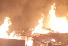 भोपाल के पुराने लकड़ी मार्केट में भयंकर आग, करोड़ों का माल जलकर हुआ खाक