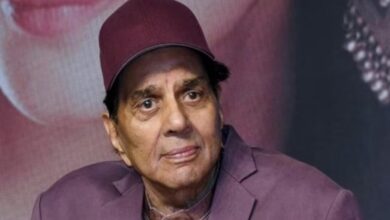 हेमा-ईशा के बाद सनी देओल ने साझा किया धर्मेंद्र की तबीयत का हाल, हेल्थ अपडेट आया सामने हेमा-ईशा के बाद सनी देओल ने साझा किया धर्मेंद्र की तबीयत का हाल, हेल्थ अपडेट आया सामने