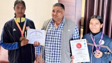 रायपुर : मार्शल आर्ट्स नेशनल प्रतियोगिता के लिए अंबिकापुर की बेटियाँ जम्मू-कश्मीर रवाना