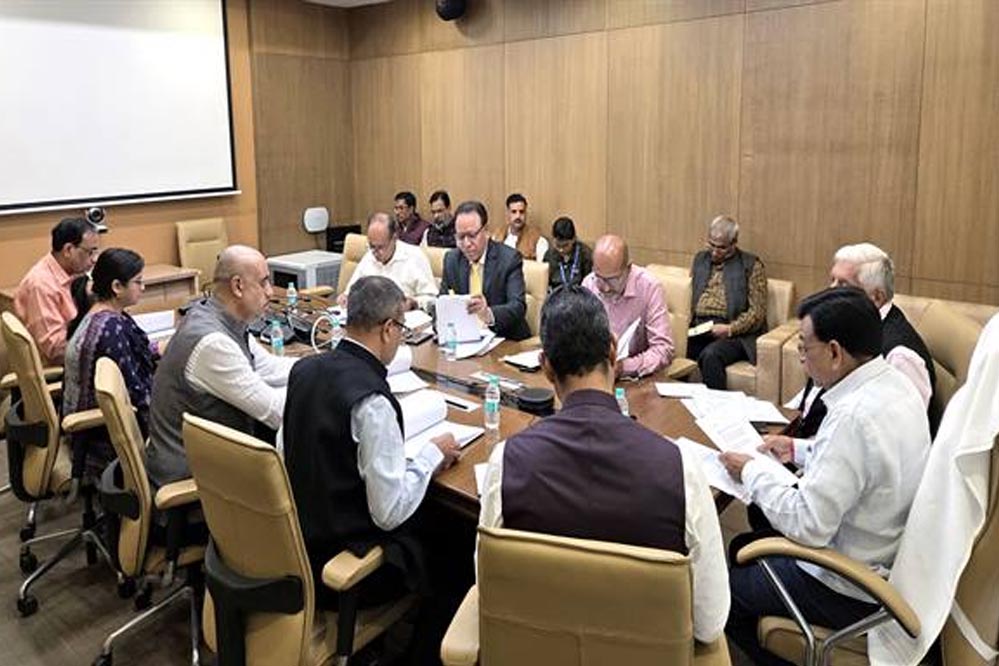 उप मुख्यमंत्री  देवड़ा की अध्यक्षता में विधायकों एवं पूर्व विधायकों के वेतन भत्ते, पेंशन संबंध में हुई बैठक