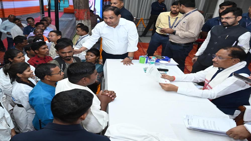 रायपुर : मुख्यमंत्री  विष्णु देव साय ने खिलाड़ियों को हरसंभव सहयोग का भरोसा दिया