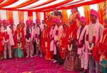 एक मंडप, 300 शादियां: अफसर बने ‘घर के बड़े’, DM अस्मिता लाल भी बनीं अभिभावक