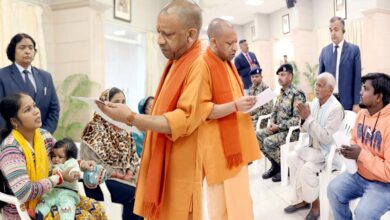 मां ने लगाई मासूम के जीवन की गुहार, सीएम योगी ने तत्काल करवाई इलाज की व्यवस्था