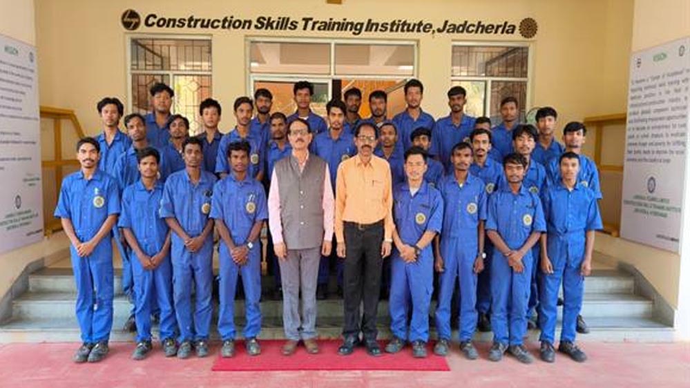 बालाघाट पुलिस द्वारा नक्सल प्रभावित क्षेत्रों में संचालित एकल सुविधा केन्द्र की उल्लेखनीय सफलता