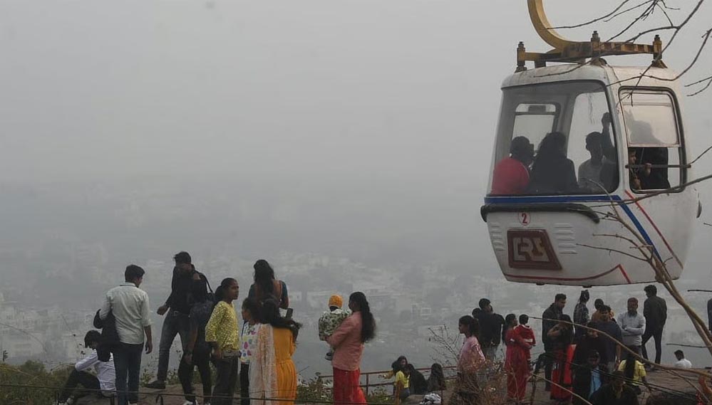 मध्यप्रदेश में शीतलहर का कहर, 21 जिलों में पारा 10° से नीचे; राजगढ़ सबसे ठंडा