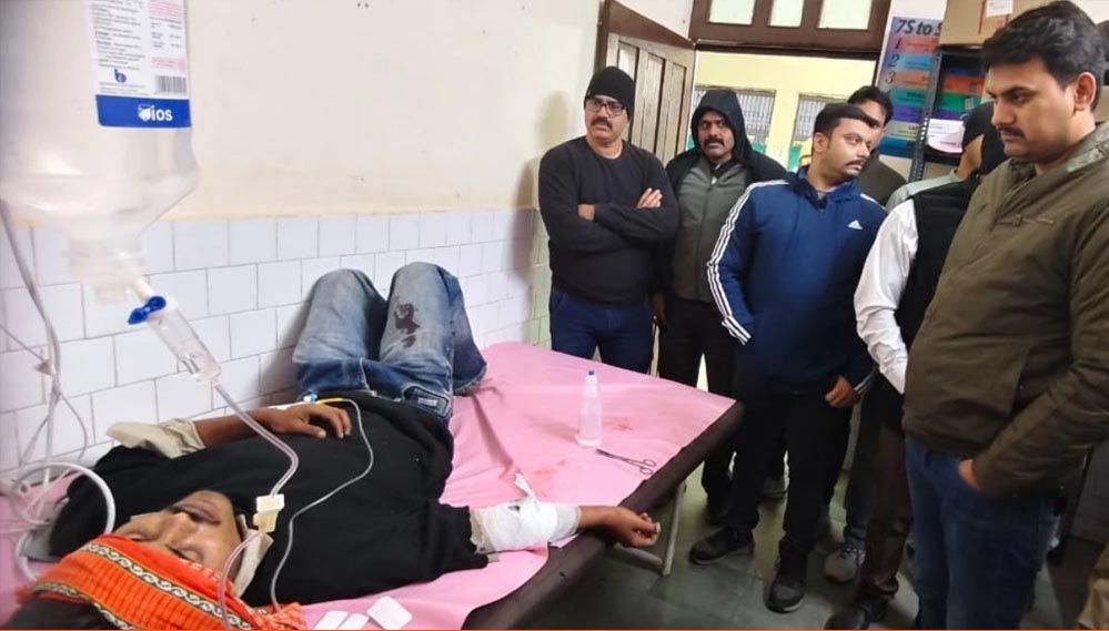 भिंड में मुठभेड़: 10 हजार के इनामी लुटेरे निखिल दौहरे घायल, पुलिस ने किया गिरफ्तार भिंड में मुठभेड़: 10 हजार के इनामी लुटेरे निखिल दौहरे घायल, पुलिस ने किया गिरफ्तार