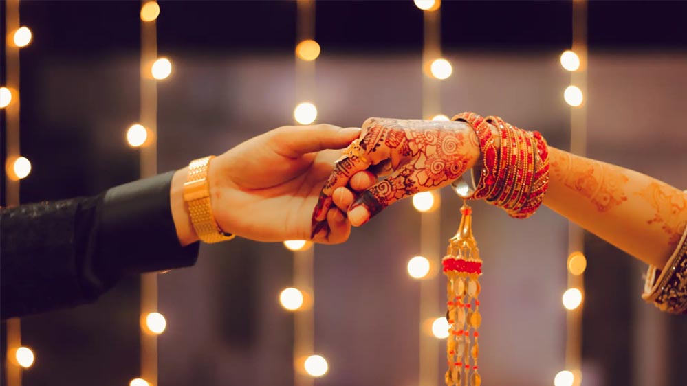 नवंबर-दिसंबर में 11 शुभ मुहूर्त, 400 करोड़ का वेडिंग कारोबार होने की उम्मीद नवंबर-दिसंबर में 11 शुभ मुहूर्त, 400 करोड़ का वेडिंग कारोबार होने की उम्मीद