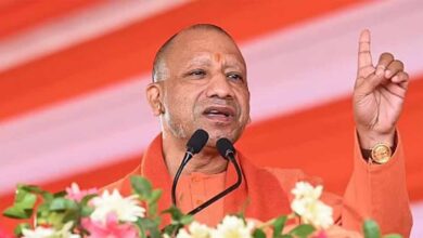 धान किसानों की समृद्धि में सहायक बनी मुख्यमंत्री योगी आदित्यनाथ की सरकार धान किसानों की समृद्धि में सहायक बनी मुख्यमंत्री योगी आदित्यनाथ की सरकार