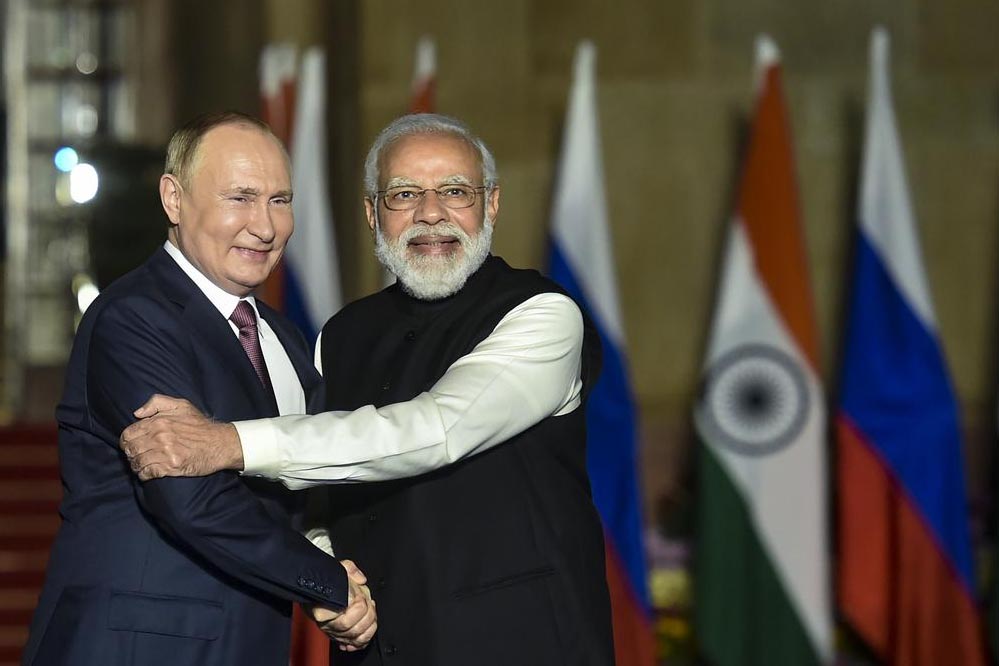 रूस ने अमेरिका के दबाव को ठेंगा दिखाया, कहा—हम भारत को किसी से प्रभावित नहीं होने देंगे रूस ने अमेरिका के दबाव को ठेंगा दिखाया, कहा—हम भारत को किसी से प्रभावित नहीं होने देंगे