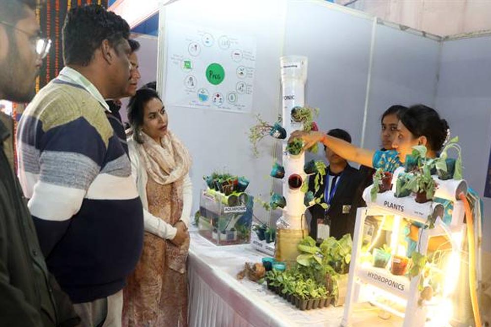 राष्ट्रीय बाल वैज्ञानिक प्रदर्शनी में बच्चों द्वारा तैयार किये गये मॉडल बने आकर्षण का केन्द्र