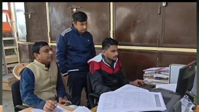 SIR रिव्यू में लापरवाही पर बुरहानपुर के 17 अधिकारियों-कर्मचारियों को नोटिस, दो बीएलओ हुए सम्मानित