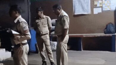 हिंदू युवक का धर्म बदलवाने पर 3 लोग FIR के तहत गिरफ्तार, पीड़ित ने कहा—मुस्लिम लड़की से शादी के लिए मजबूर किया गया हिंदू युवक का धर्म बदलवाने पर 3 लोग FIR के तहत गिरफ्तार, पीड़ित ने कहा—मुस्लिम लड़की से शादी के लिए मजबूर किया गया