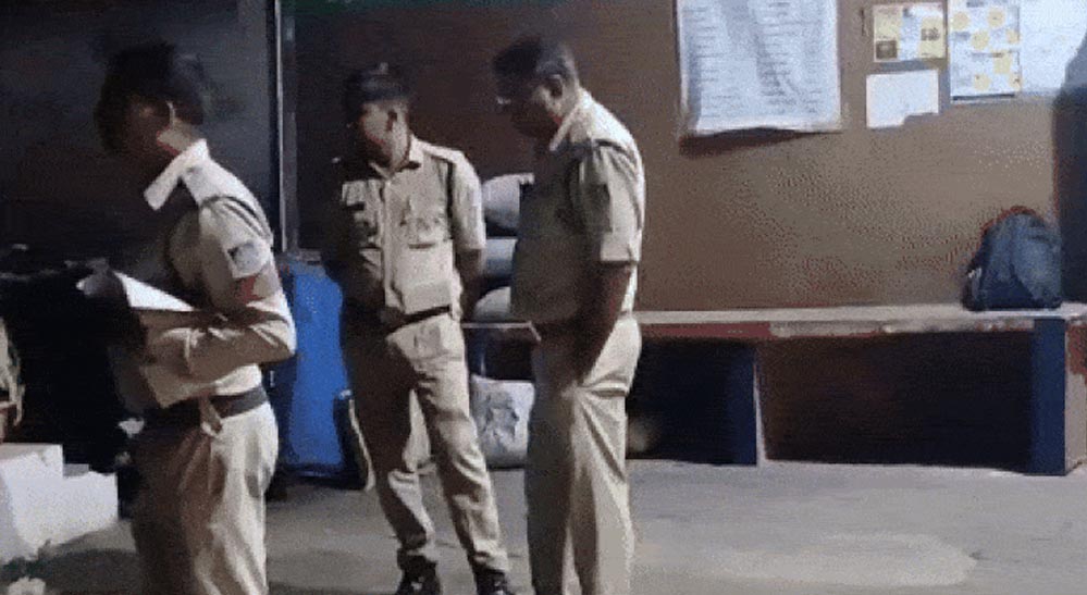 हिंदू युवक का धर्म बदलवाने पर 3 लोग FIR के तहत गिरफ्तार, पीड़ित ने कहा—मुस्लिम लड़की से शादी के लिए मजबूर किया गया