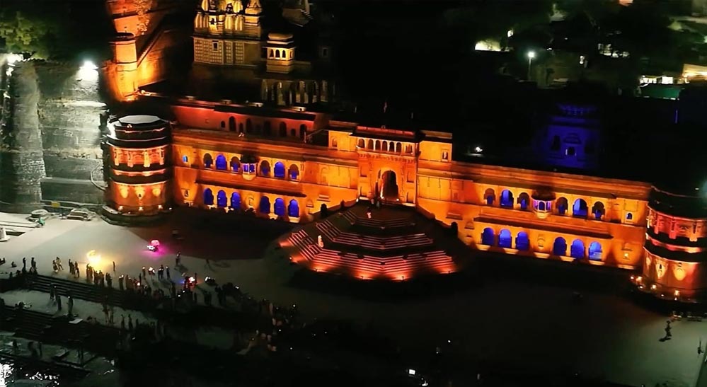 महेश्वर: अहिल्या घाट पर लाइट शो और लक्खा की भजन संध्या से शुरू होगा निमाड़ उत्सव महेश्वर: अहिल्या घाट पर लाइट शो और लक्खा की भजन संध्या से शुरू होगा निमाड़ उत्सव