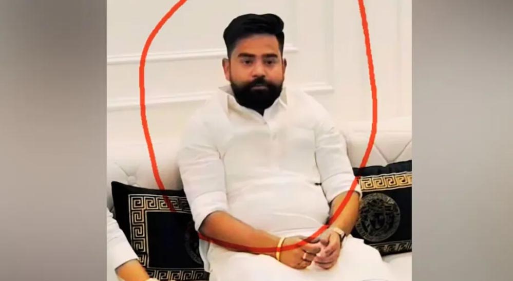 UP के जौनपुर में 42 करोड़ की कोडीन सिरप बरामद, ड्रग माफिया हुआ बेनकाब UP के जौनपुर में 42 करोड़ की कोडीन सिरप बरामद, ड्रग माफिया हुआ बेनकाब