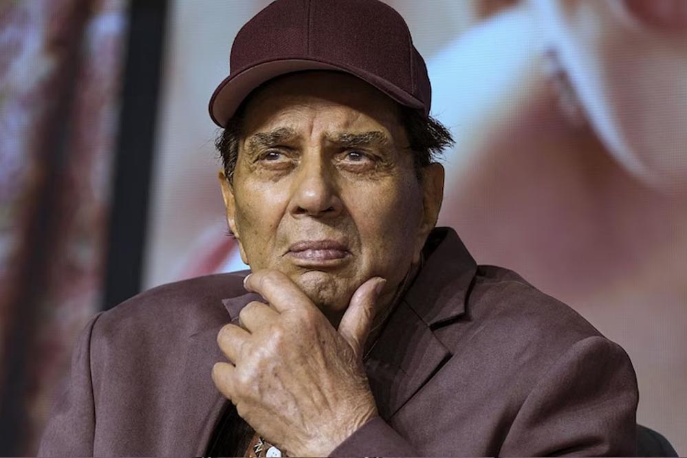 अभिनेता धर्मेंद्र के निधन पर CM मोहन की श्रद्धांजलि, ज्योतिरादित्य सिंधिया ने शेयर किया भावुक पोस्ट