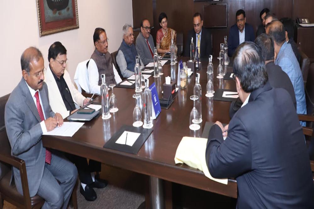 रायपुर : एपीएल अपोलो इंडस्ट्रीज ने छत्तीसगढ़ में 1200 करोड़ के निवेश का प्रस्ताव दिया, 100 बिस्तरों का चैरिटी अस्पताल भी बनाएगी कंपनी रायपुर : एपीएल अपोलो इंडस्ट्रीज ने छत्तीसगढ़ में 1200 करोड़ के निवेश का प्रस्ताव दिया, 100 बिस्तरों का चैरिटी अस्पताल भी बनाएगी कंपनी