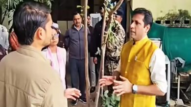 दतिया: कलेक्टर की अपील पर किसान ने दान की तीन बीघा जमीन, गांव में बनेगा नया अस्पताल