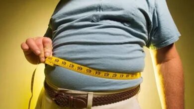वैज्ञानिकों का चेतावनी संदेश: पेट की चर्बी बढ़ना आपकी किडनी के लिए खतरा, जानें आदर्श कमर का साइज़