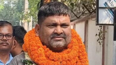 मुंगेर में राजनीतिक उलटफेर: जन सुराज के संजय सिंह ने थामा BJP का हाथ मुंगेर में राजनीतिक उलटफेर: जन सुराज के संजय सिंह ने थामा BJP का हाथ