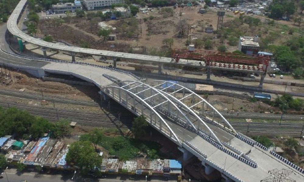 सुभाष नगर रेलवे ओवरब्रिज की 180 डिग्री घुमावदार डिजाइन बदलेगी, थर्ड लेग पर भी उठे सवाल सुभाष नगर रेलवे ओवरब्रिज की 180 डिग्री घुमावदार डिजाइन बदलेगी, थर्ड लेग पर भी उठे सवाल