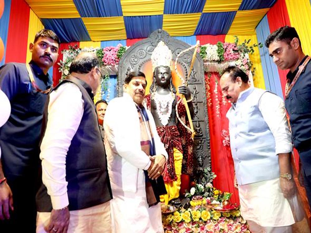 विश्व बाजार में भारत ने फूंका है स्वदेशी का बिगुल : मुख्यमंत्री डॉ. यादव विश्व बाजार में भारत ने फूंका है स्वदेशी का बिगुल : मुख्यमंत्री डॉ. यादव