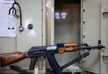 अनंतनाग के पूर्व डॉक्टर के लॉकर से AK-47 बरामद, जम्मू-कश्मीर पुलिस हैरान