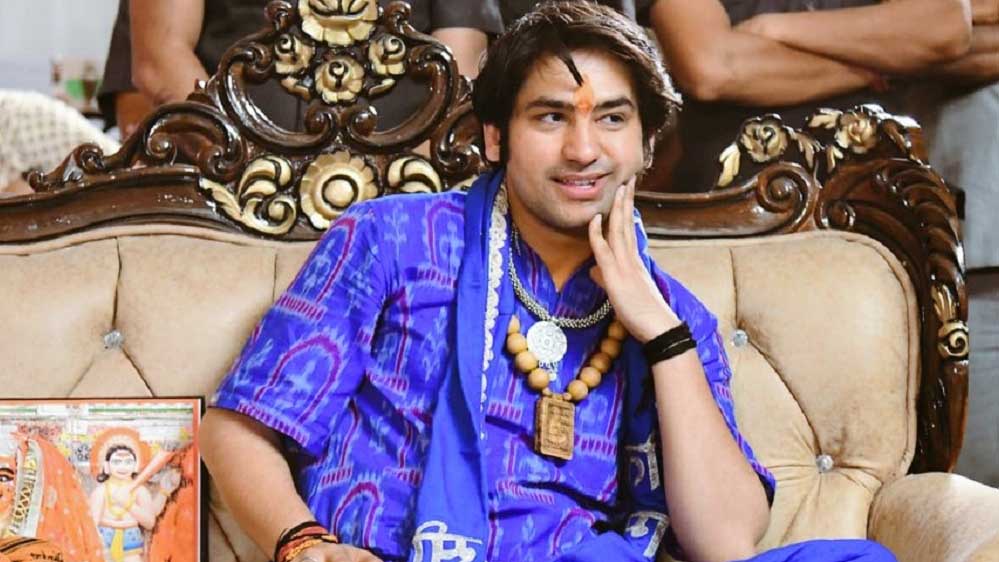 पदयात्रा के दौरान धीरेंद्र कृष्ण शास्त्री ने किया जोरदार ऐलान – तब तक रुकेंगे नहीं जब तक भारत हिंदू राष्ट्र न बने पदयात्रा के दौरान धीरेंद्र कृष्ण शास्त्री ने किया जोरदार ऐलान – तब तक रुकेंगे नहीं जब तक भारत हिंदू राष्ट्र न बने